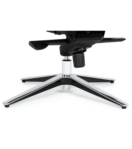 Fotel biurowy LOUNGE BUSINESS czarny z podnóżkiem - sklejka orzech, skóra naturalna, stal polerowana